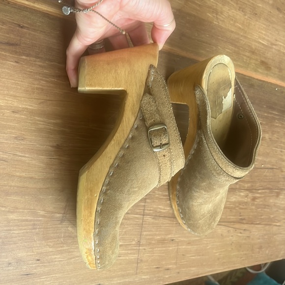 High heel no. 6 suede clogs - Picture 9 of 9